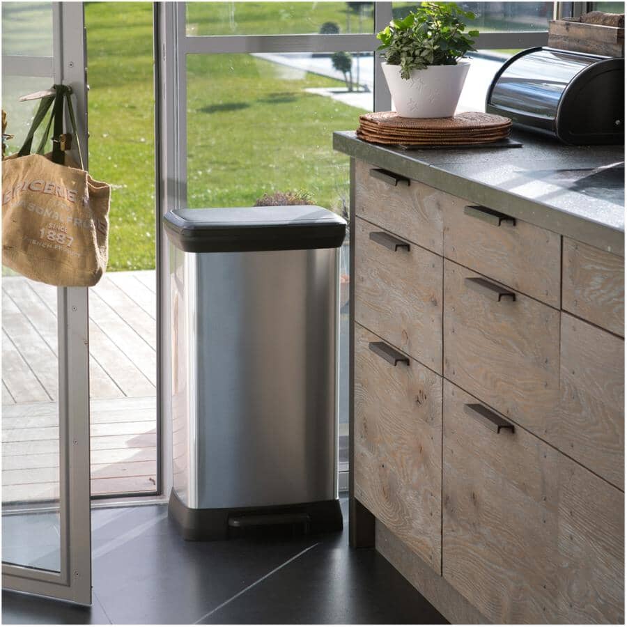 Deco Stainless Steel Step-On Garbage Can - 50 L