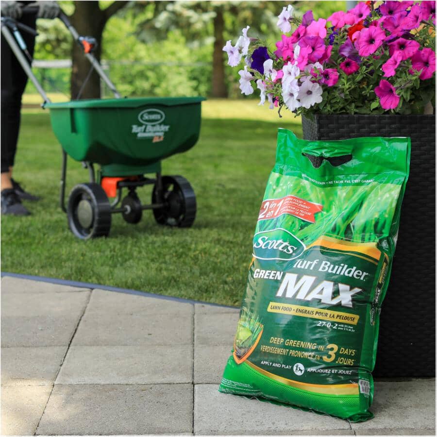 Turf Builder Green Max Lawn Food - Covers 700 sq. m.