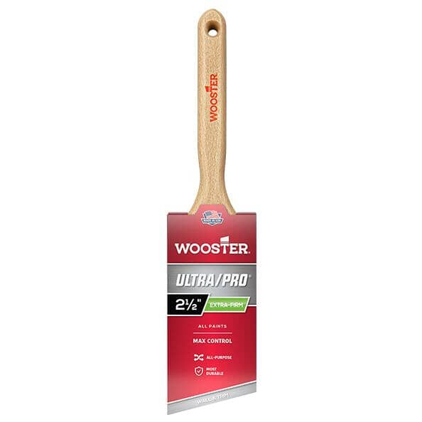 Ultra / Pro Angular Nylon Paint Brush - Extra-Firm, 2.5"/63 mm