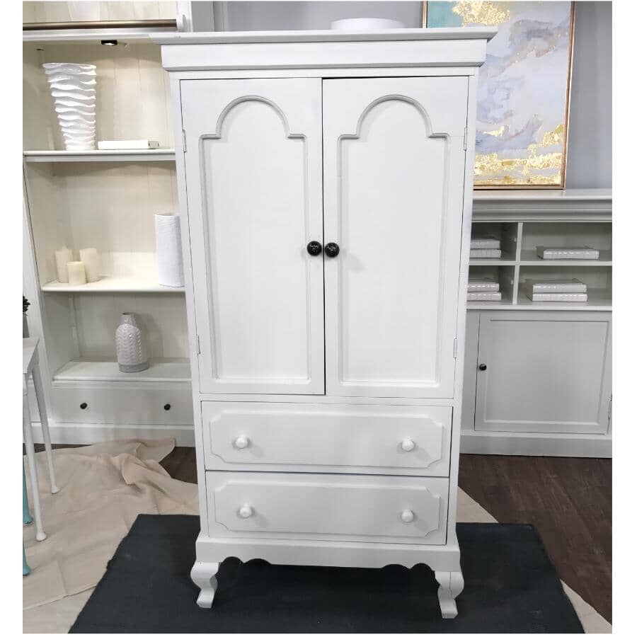 Chalky Patina Furniture Paint - Pure White, 473 ml