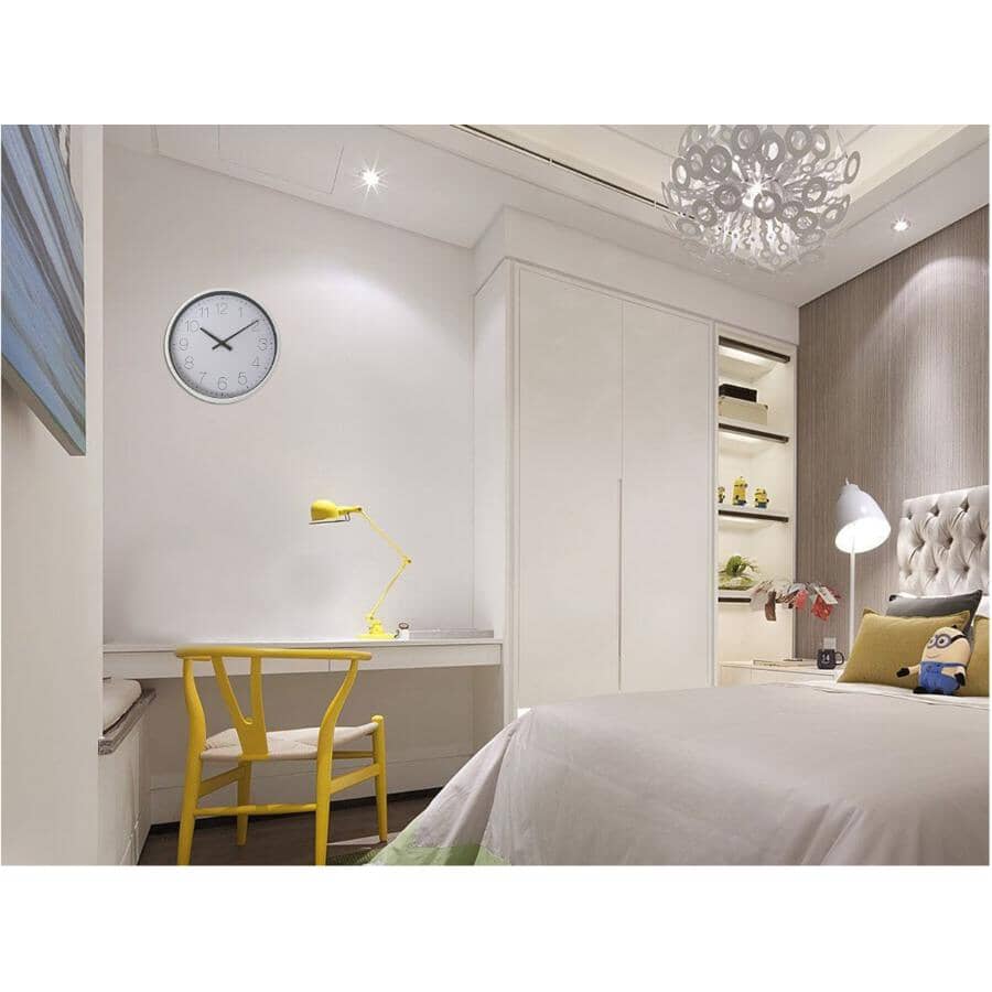 10" Round Wall Clock - White