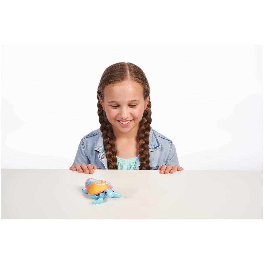 S10 Little Live Pets Lil Turtle - Assorted