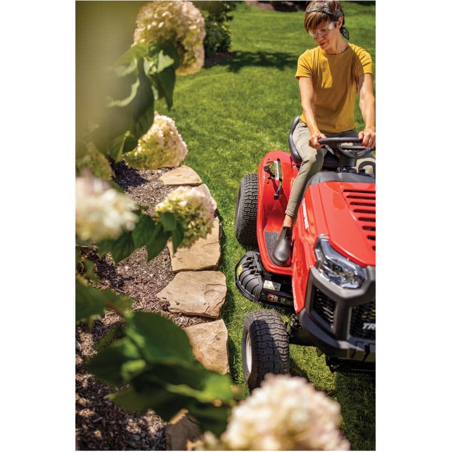 11.5HP 36" 7-Speed Lawn Tractor